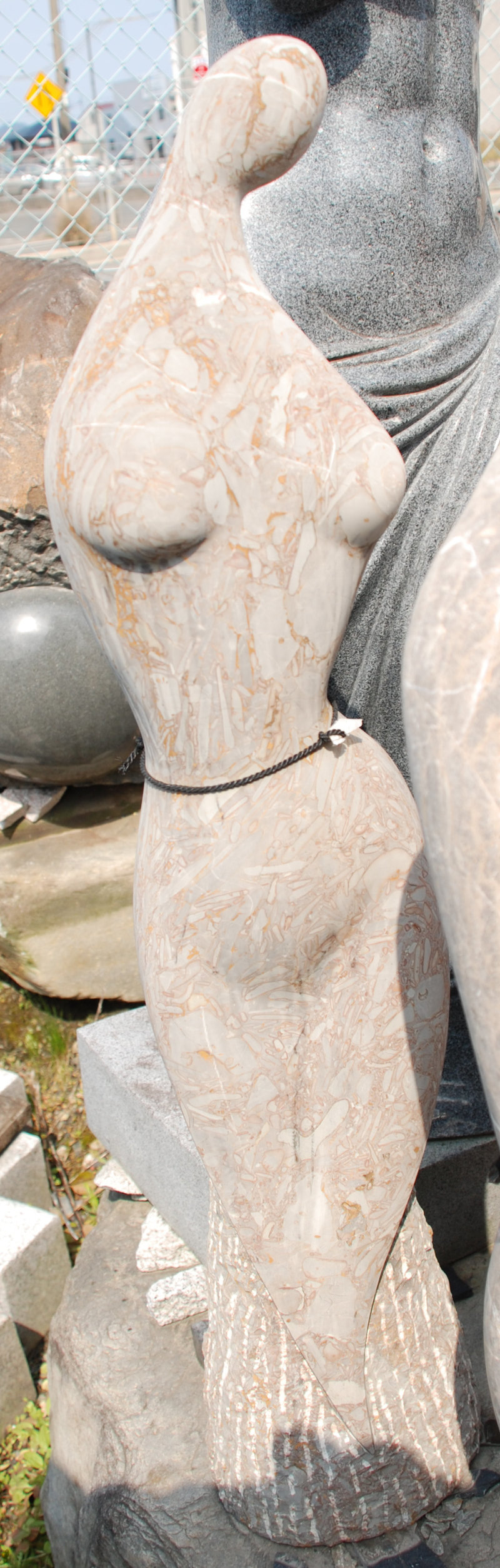 大理石 オブジェ ブラウン(木紋大理石) | 造園資材館