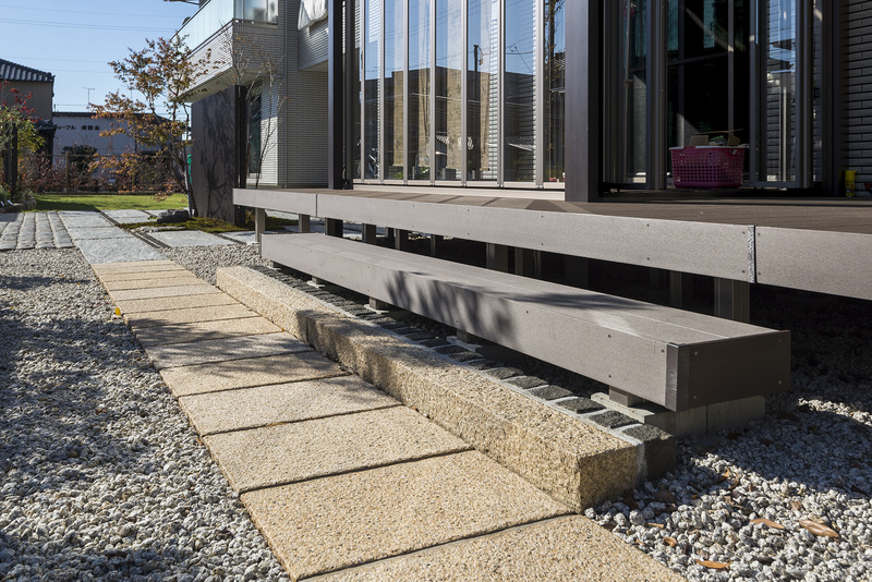 クワンストーン板石 錆 五面ノミギリ仕上げ | 造園資材館