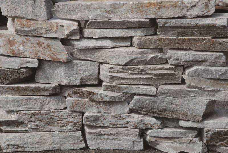 ドネガルストーン ガーデンウォーリング グレー | 造園資材館