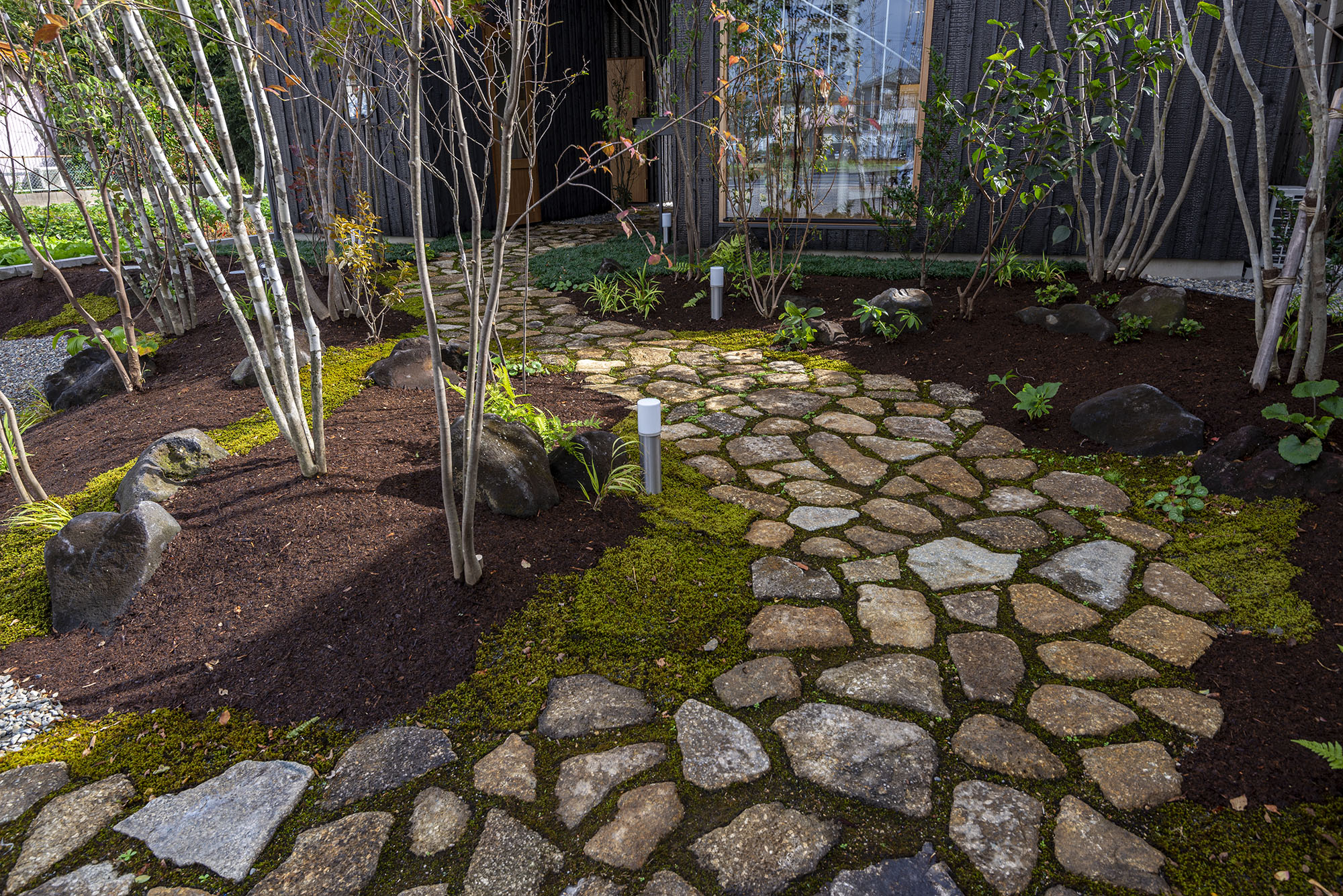 木曽石 延段 | 造園資材館