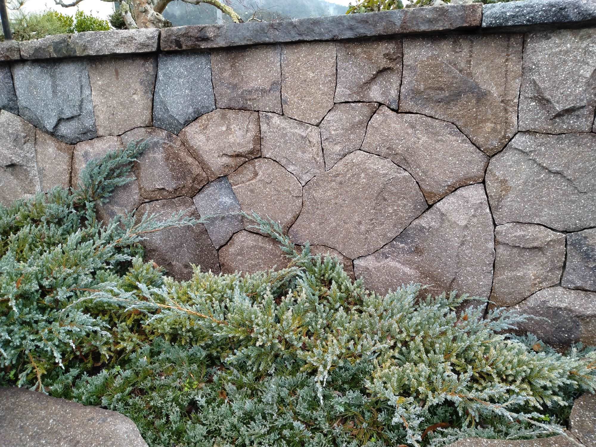 丹波鉄平石(割丹波) 壁面石 | 造園資材館