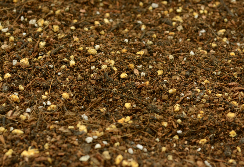 フルボ酸配合 花ちゃん培養土 | 造園資材館